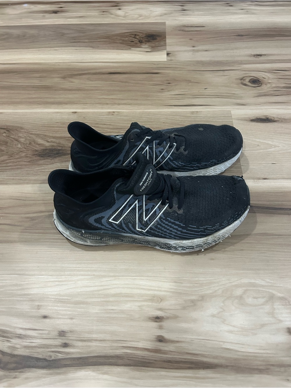 New Balance Black Men's Athletic Running Sneakers with White Accents
